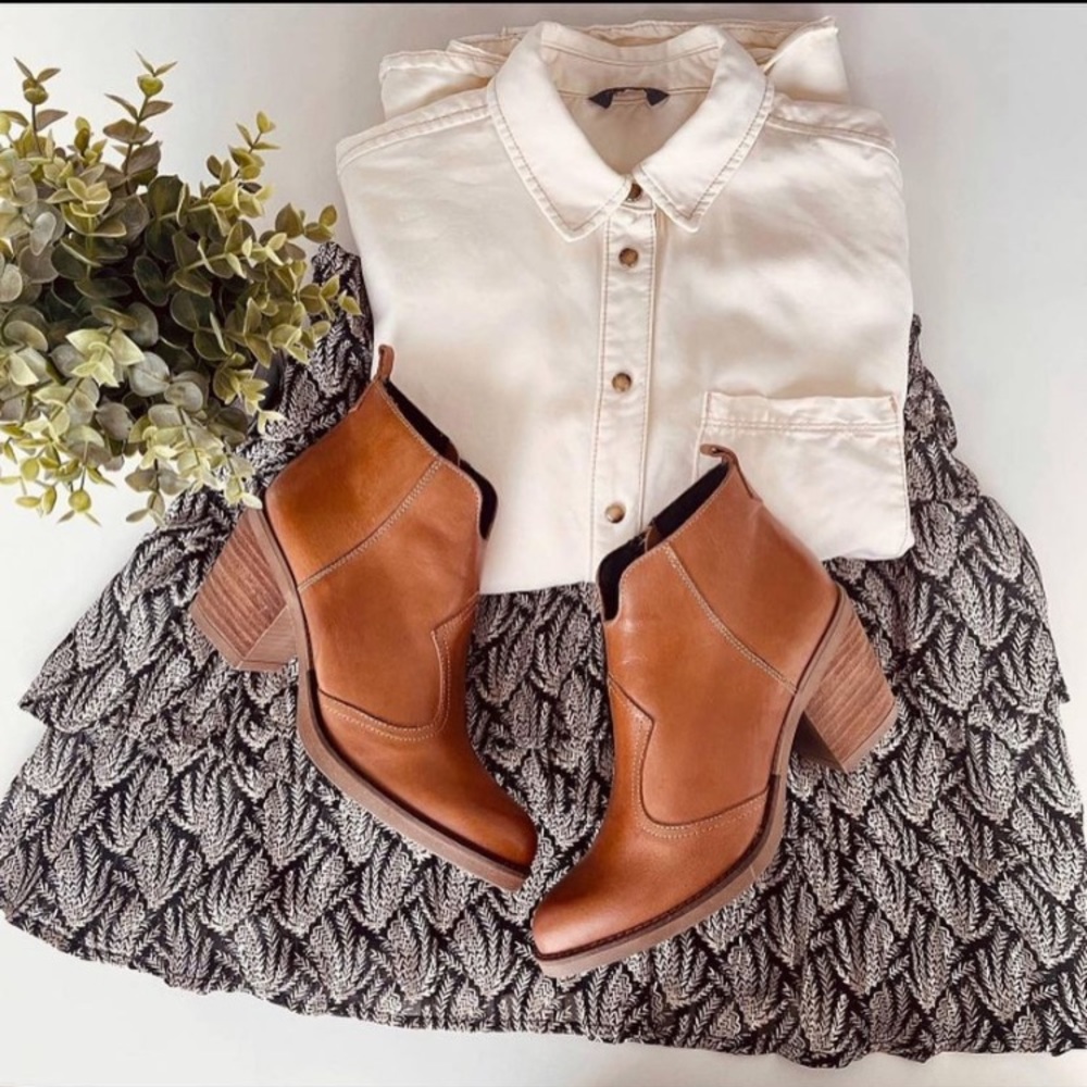Leather booties